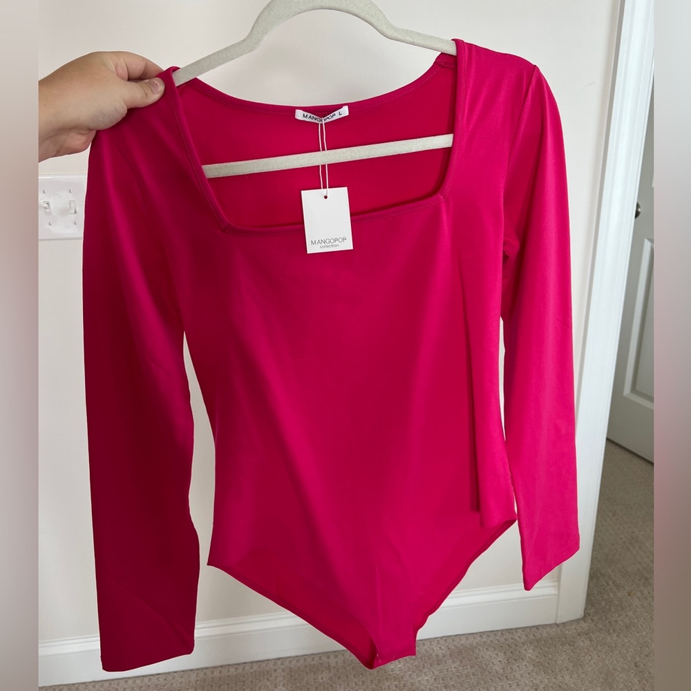 ⭐️BRAND NEW⭐️ hot pink body suit